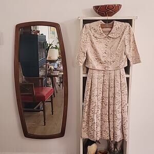 Gorgeous Vtg 1950s Spaghetti Strap, Tea Length, Lace Over Satin Cocktail Dress